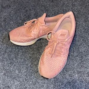 Pink Nike Zoom Women’s Tennis Shoe size 8